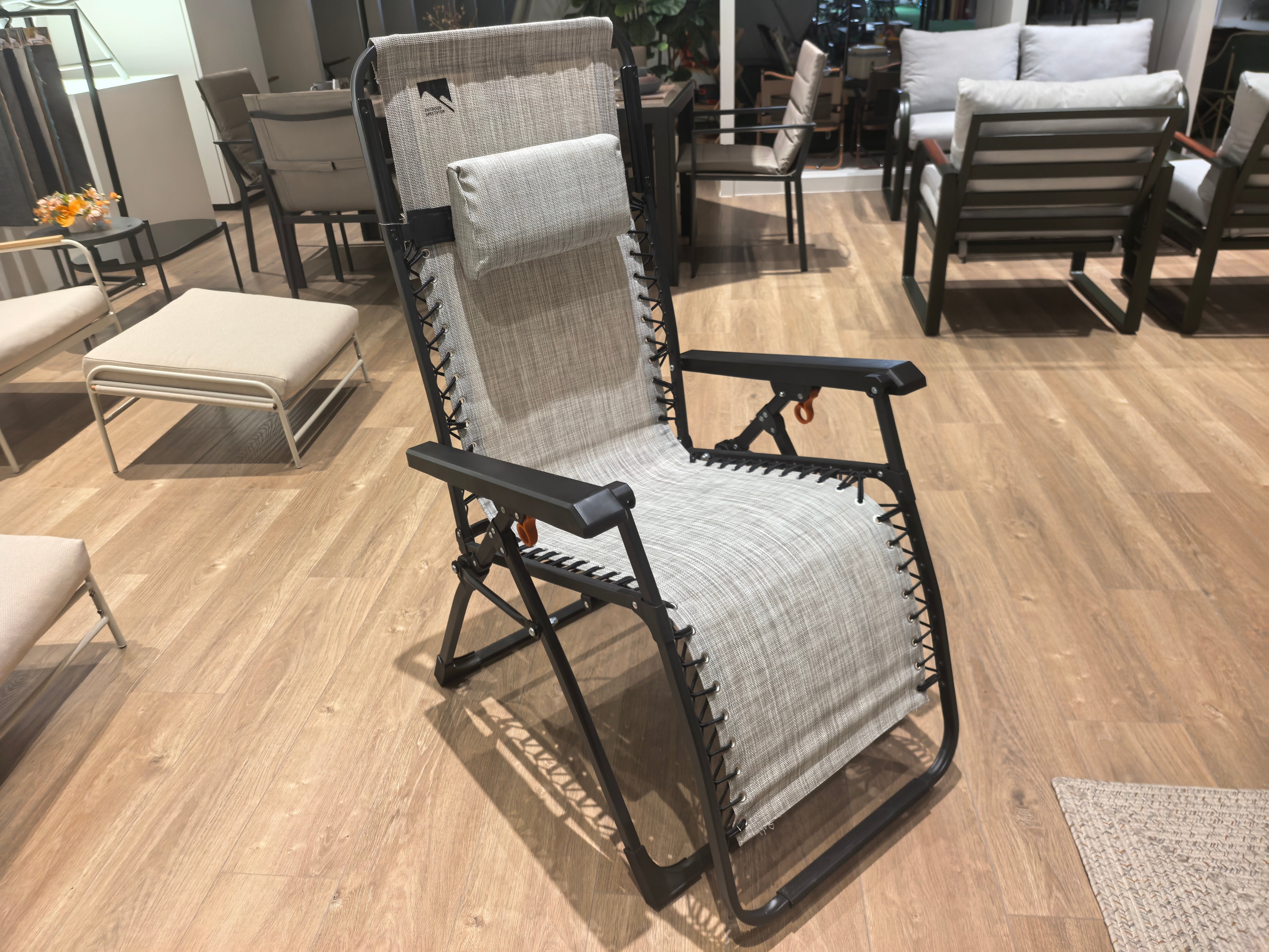 lounger